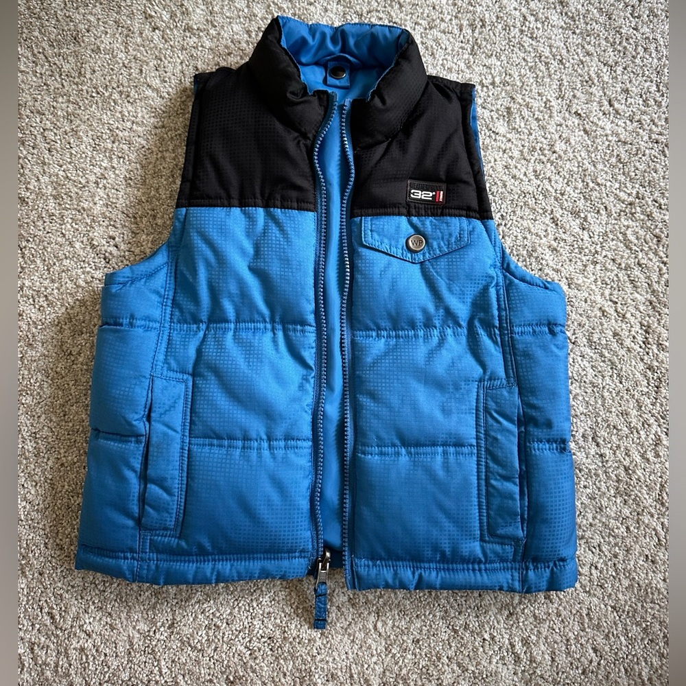 Boys reversible puffer vest with zipper